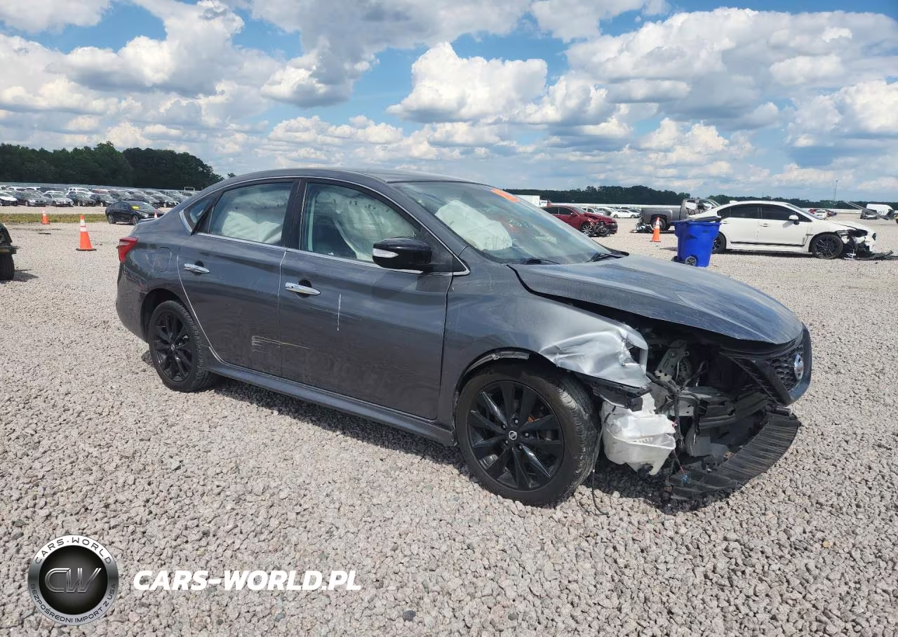 2018 Nissan Sentra Sr VIN:3N1AB7APXJY261469 - 4