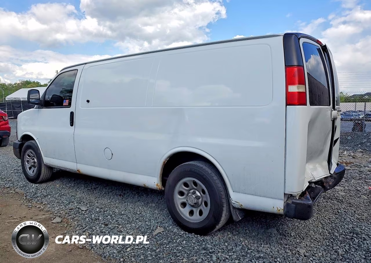 2010 Chev Express G1500 VIN:1GCUGADX1A1163665 - 2