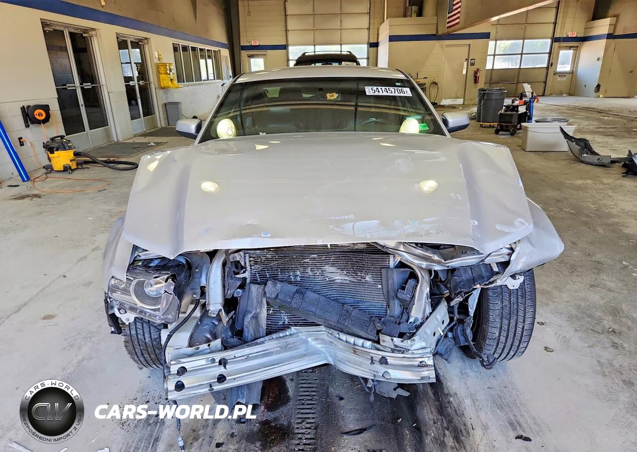 2013 Ford Mustang VIN:1ZVBP8AM9D5260536 - 5