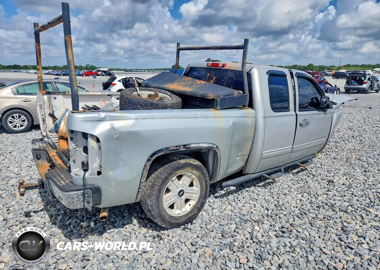 2011 Chevrolet Silverado K1500 Lt VIN:1GCRKSE36BZ408078 - 3