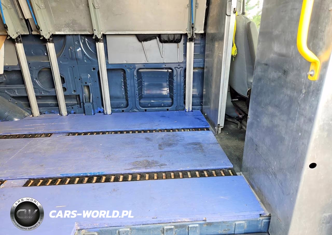 2019 Ford Transit T-250 Delivery Van VIN:1FTYR3XM7KKB33042 - 11