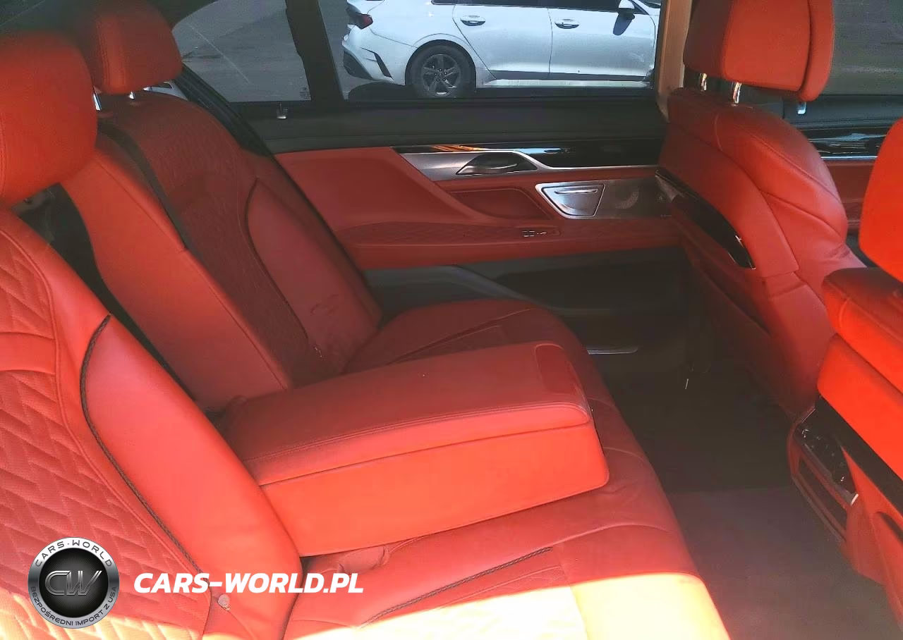 2020 BMW Alpina B7 VIN:WBA7U2C15LCD75033 - 10