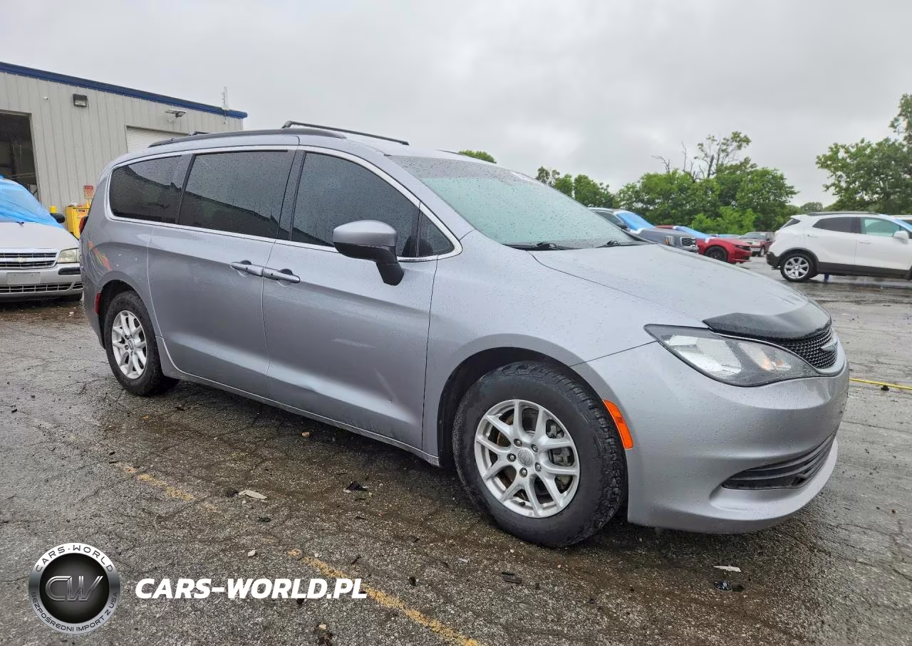 2020 Chrysler Voyager Lxi VIN:2C4RC1DG3LR265484 - 4