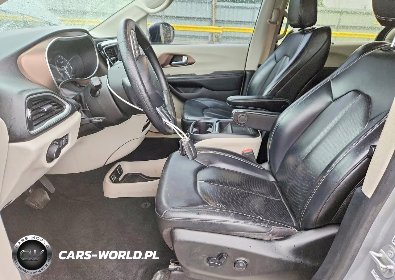 2020 Chrysler Voyager Lxi VIN:2C4RC1DG3LR265484 - 7