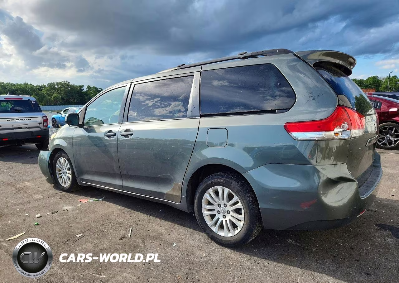 2014 Toyota Sienna Xle 8-Passenger VIN:5TDYK3DC2ES504380 - 2