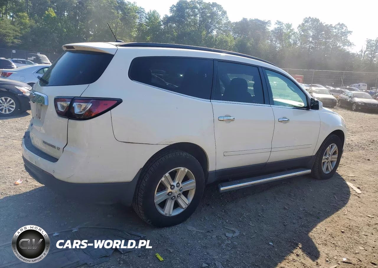 2014 Chevrolet Traverse Lt VIN:1GNKRHKD2EJ123062 - 3