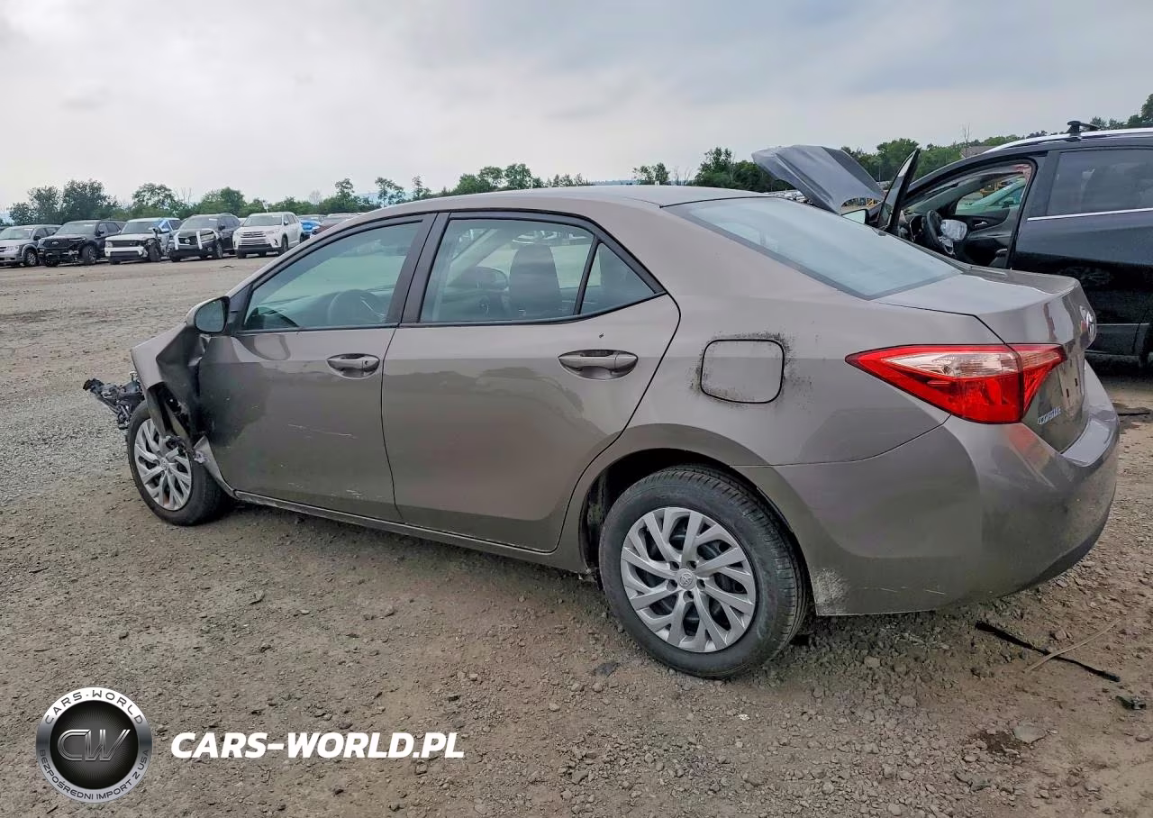 2018 Toyota Corolla Le VIN:2T1BURHE0JC972061 - 2