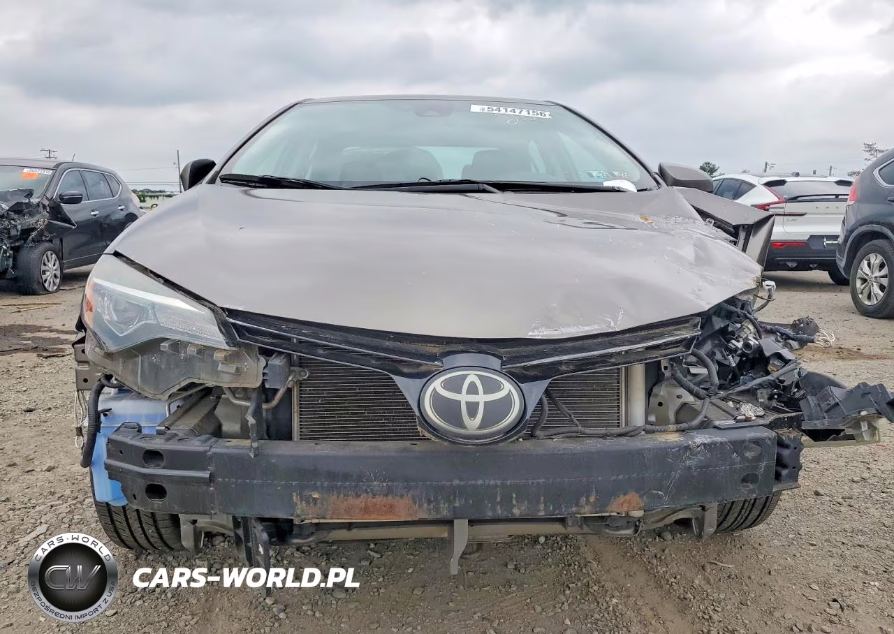 2018 Toyota Corolla Le VIN:2T1BURHE0JC972061 - 5