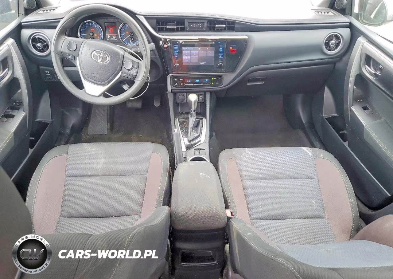 2018 Toyota Corolla Le VIN:2T1BURHE0JC972061 - 8