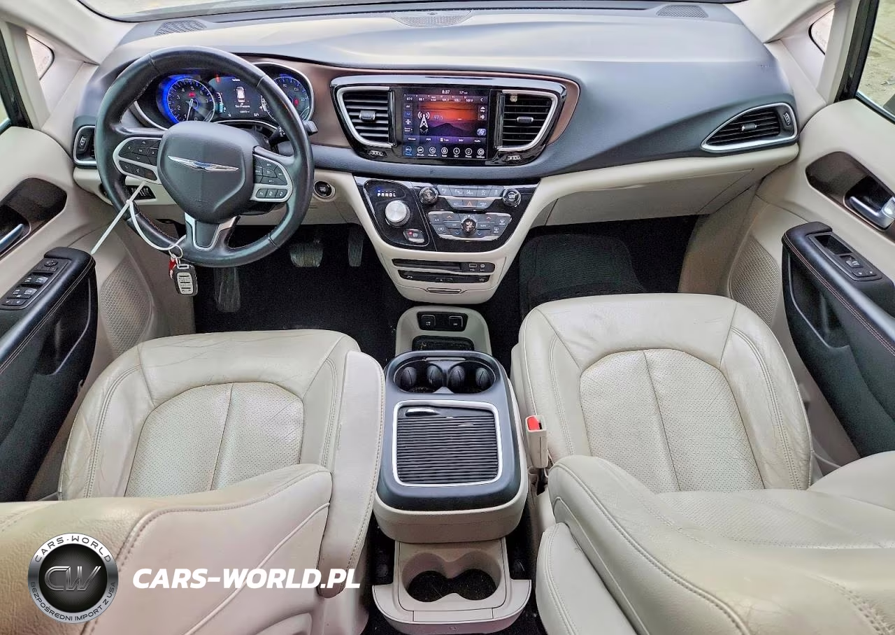 2018 Chrysler Pacifica Touring L Plus VIN:2C4RC1EG0JR321702 - 8