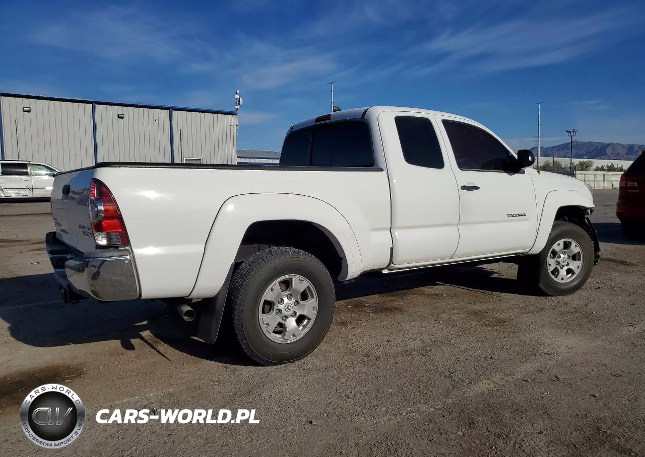2015 Toyota Tacoma Prerunner Access Cab VIN:5TFTU4GN4FX086293 - 3
