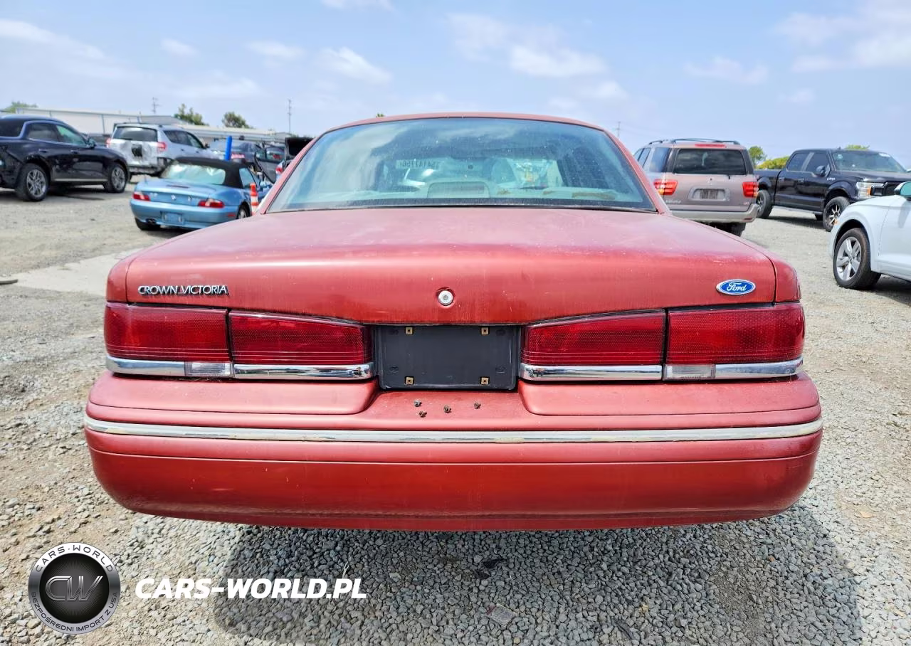 1997 Ford Crown Victoria VIN:2FALP73W9VX113655 - 6