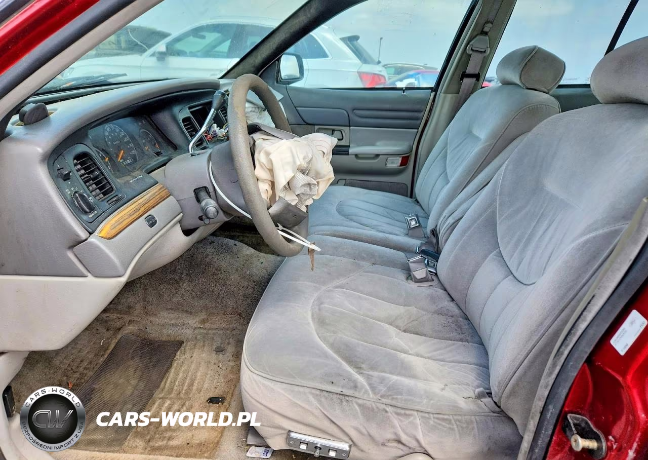 1997 Ford Crown Victoria VIN:2FALP73W9VX113655 - 7