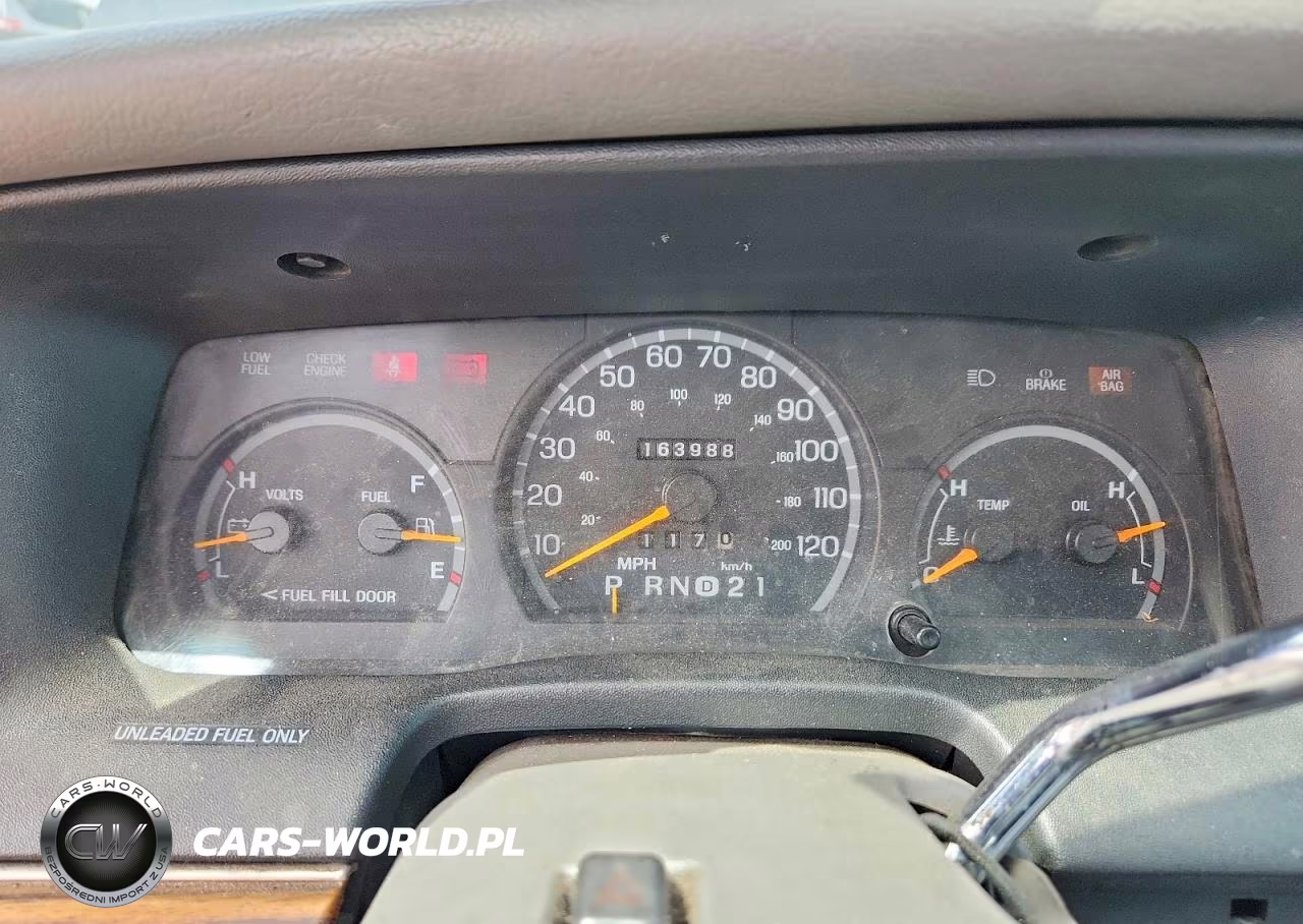 1997 Ford Crown Victoria VIN:2FALP73W9VX113655 - 9