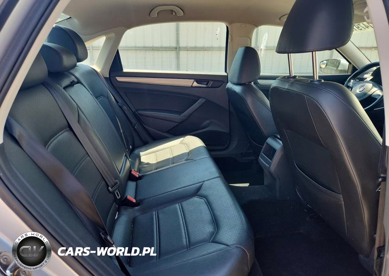 2014 Volkswagen Passat 1.8T S Tdi S, R-Line, 1.8T R-Line VIN:1VWAT7A32EC048695 - 10