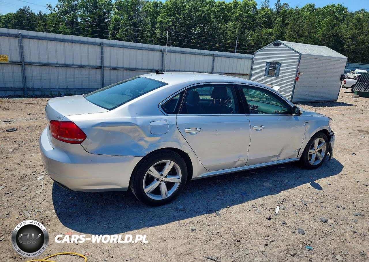 2014 Volkswagen Passat 1.8T S Tdi S, R-Line, 1.8T R-Line VIN:1VWAT7A32EC048695 - 3