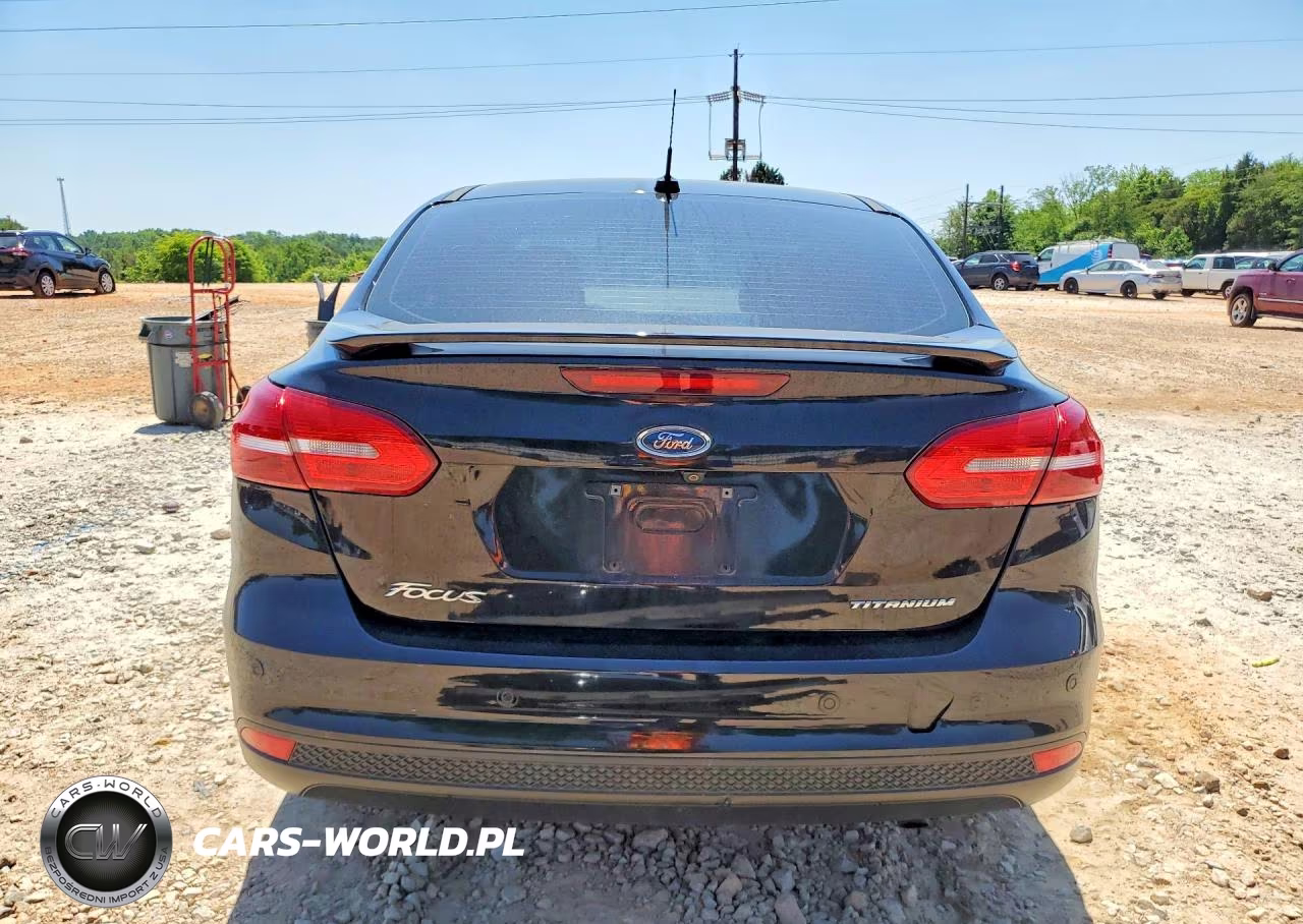 2017 Ford Focus Titanium VIN:1FADP3J23HL287400 - 6
