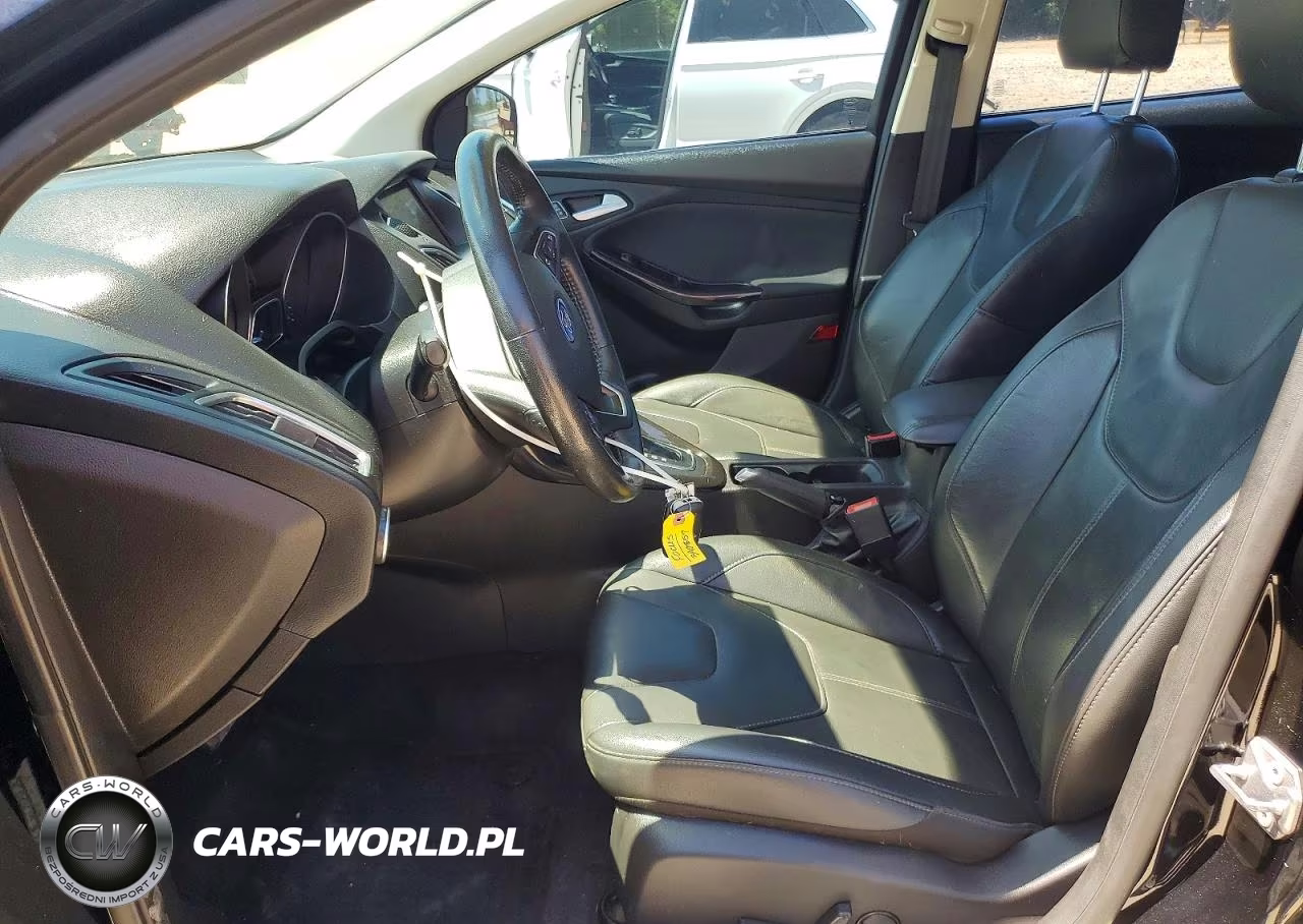 2017 Ford Focus Titanium VIN:1FADP3J23HL287400 - 7