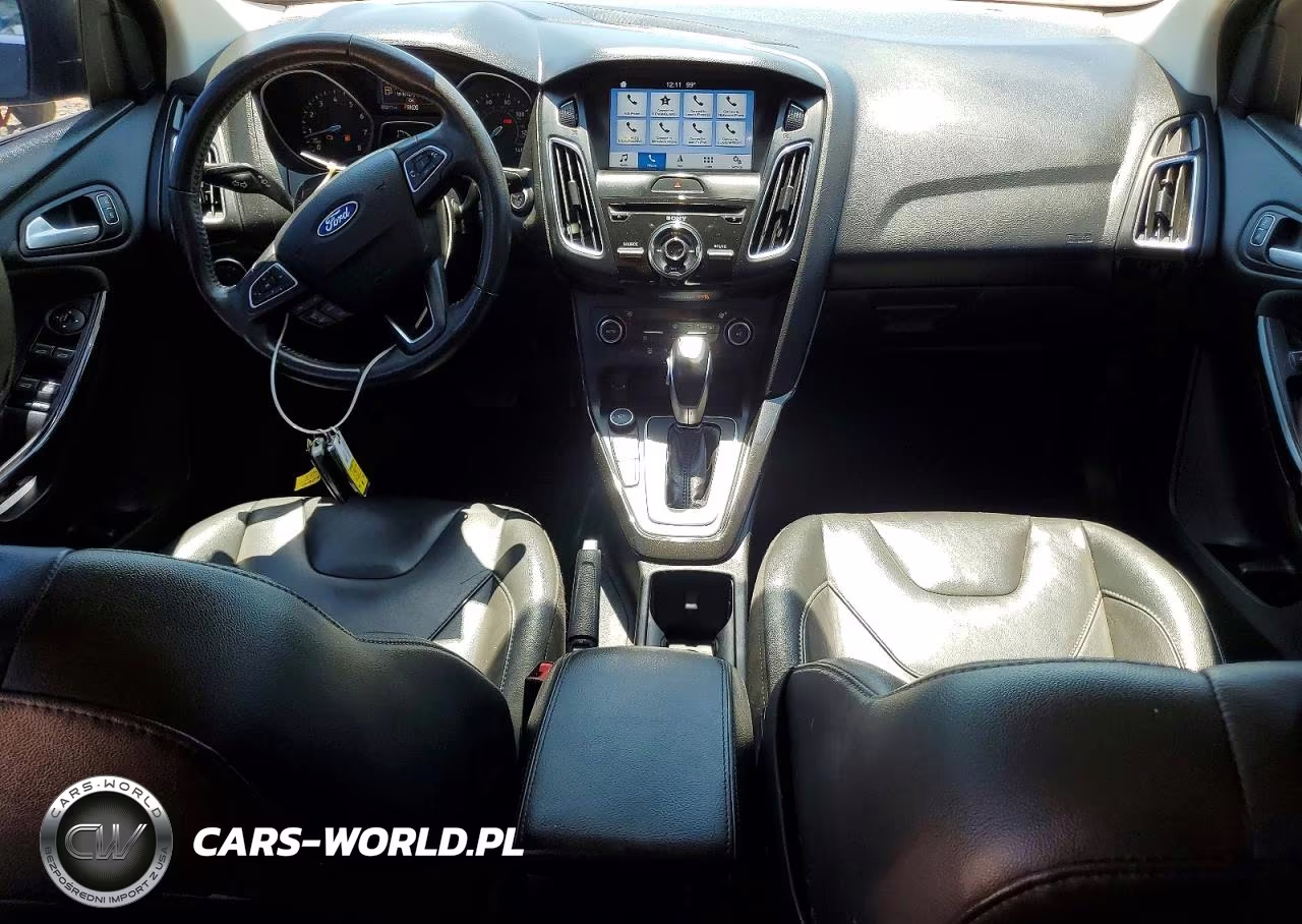 2017 Ford Focus Titanium VIN:1FADP3J23HL287400 - 8