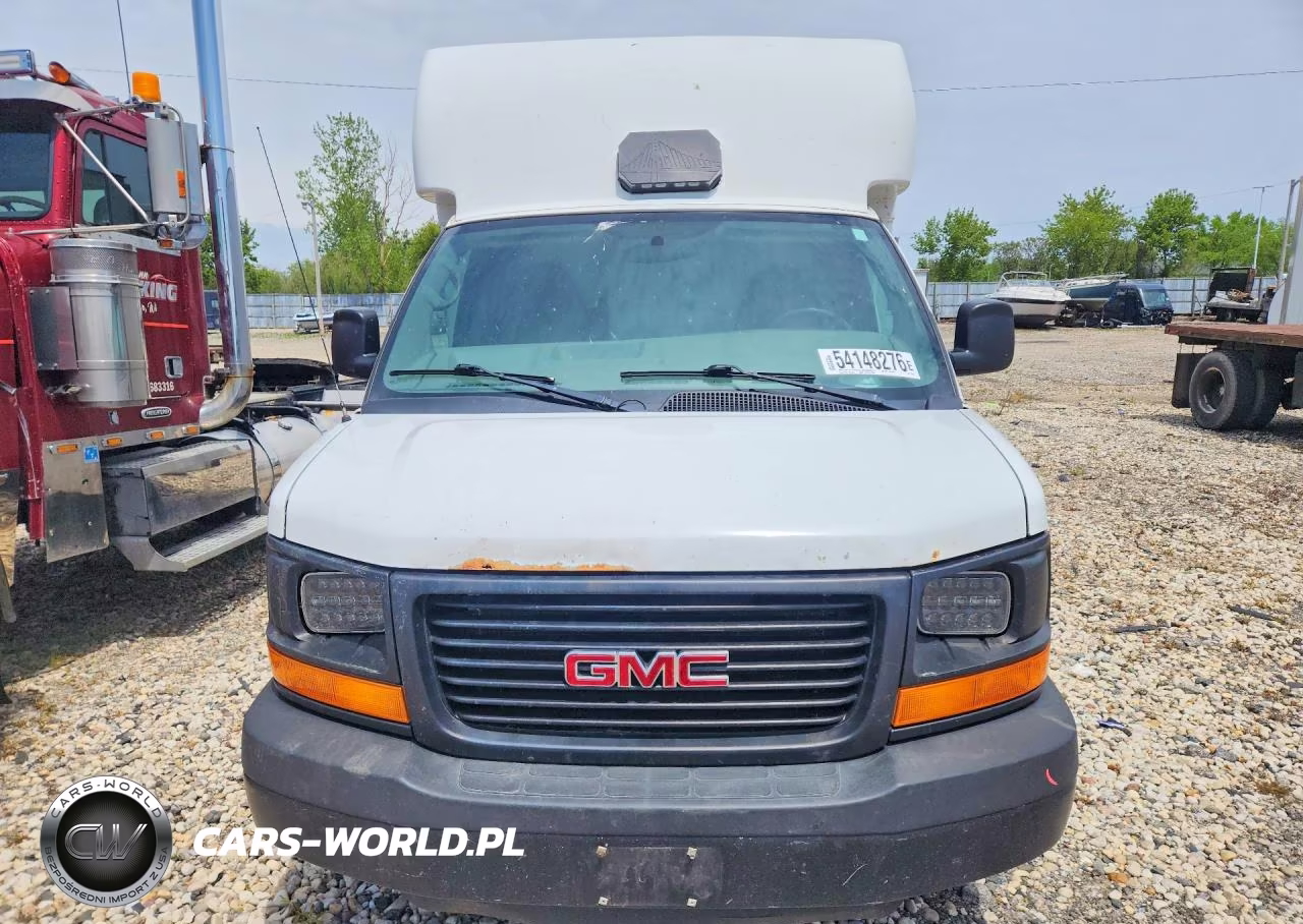 2014 GMC Savana Cutaway G3500 VIN:1GD072BGXE1176598 - 5