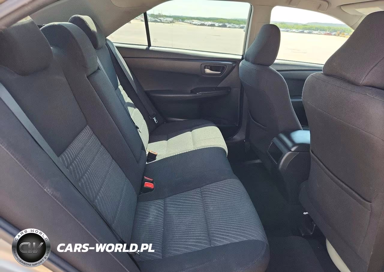 2017 Toyota Camry Le VIN:4T1BF1FK1HU412157 - 10