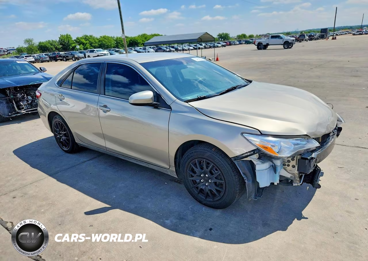 2017 Toyota Camry Le VIN:4T1BF1FK1HU412157 - 4
