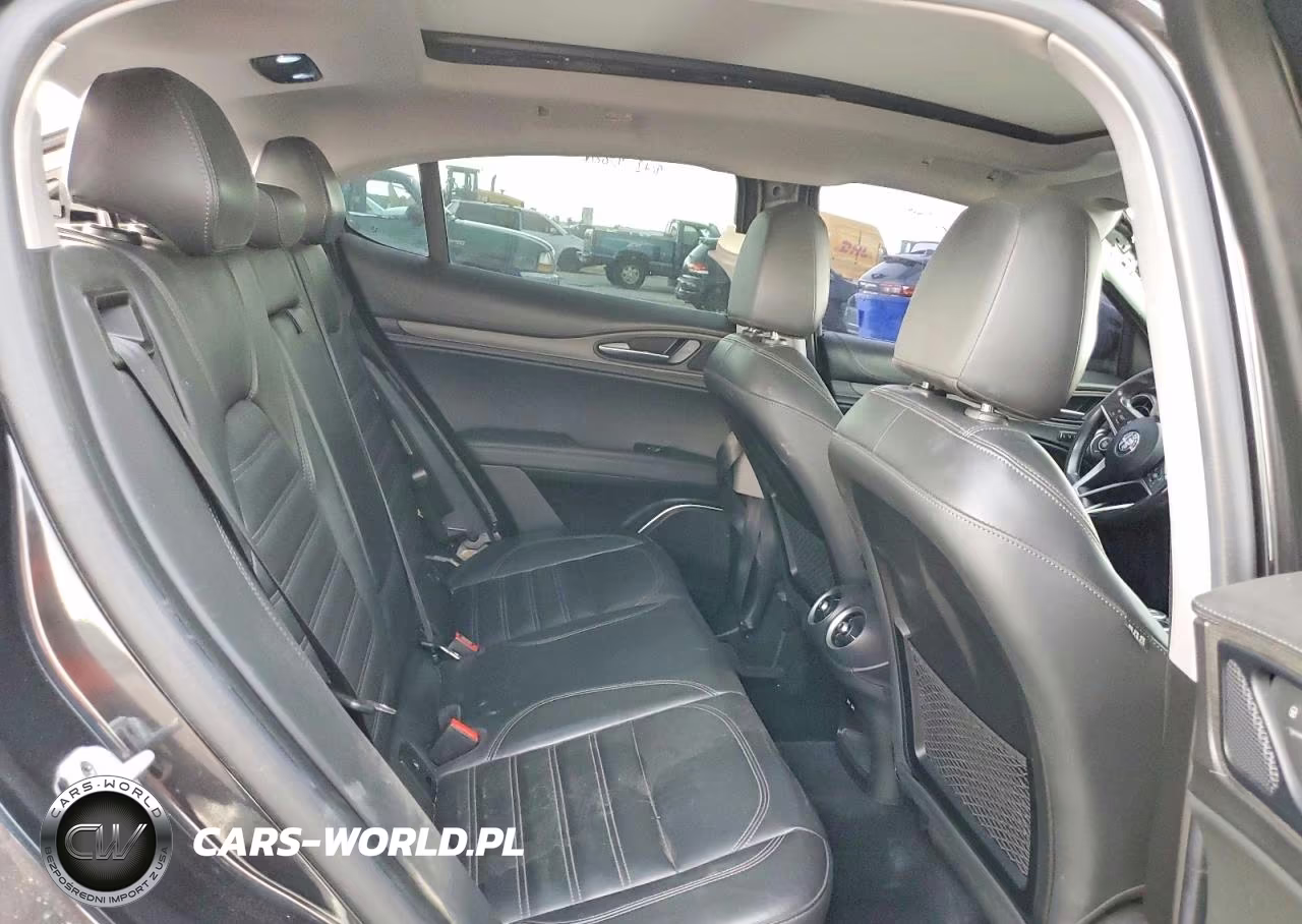 2018 Alfa Romeo Stelvio Ti Luxury VIN:ZASFAKRN6J7C28781 - 11
