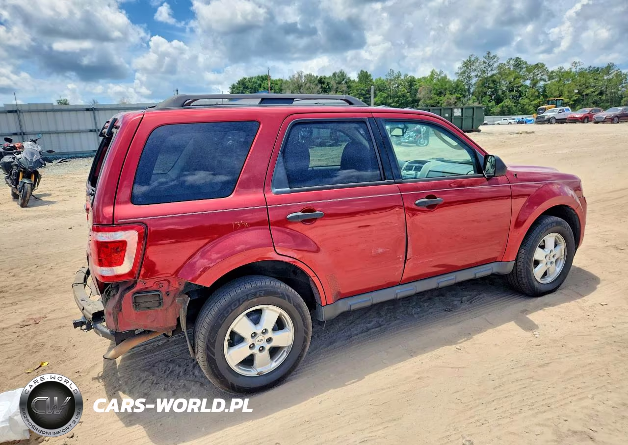2012 Ford Escape Xlt VIN:1FMCU0D70CKA71146 - 3