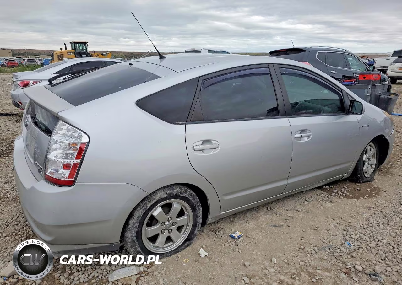 2008 Toyota Prius Base VIN:JTDKB20U887761217 - 3