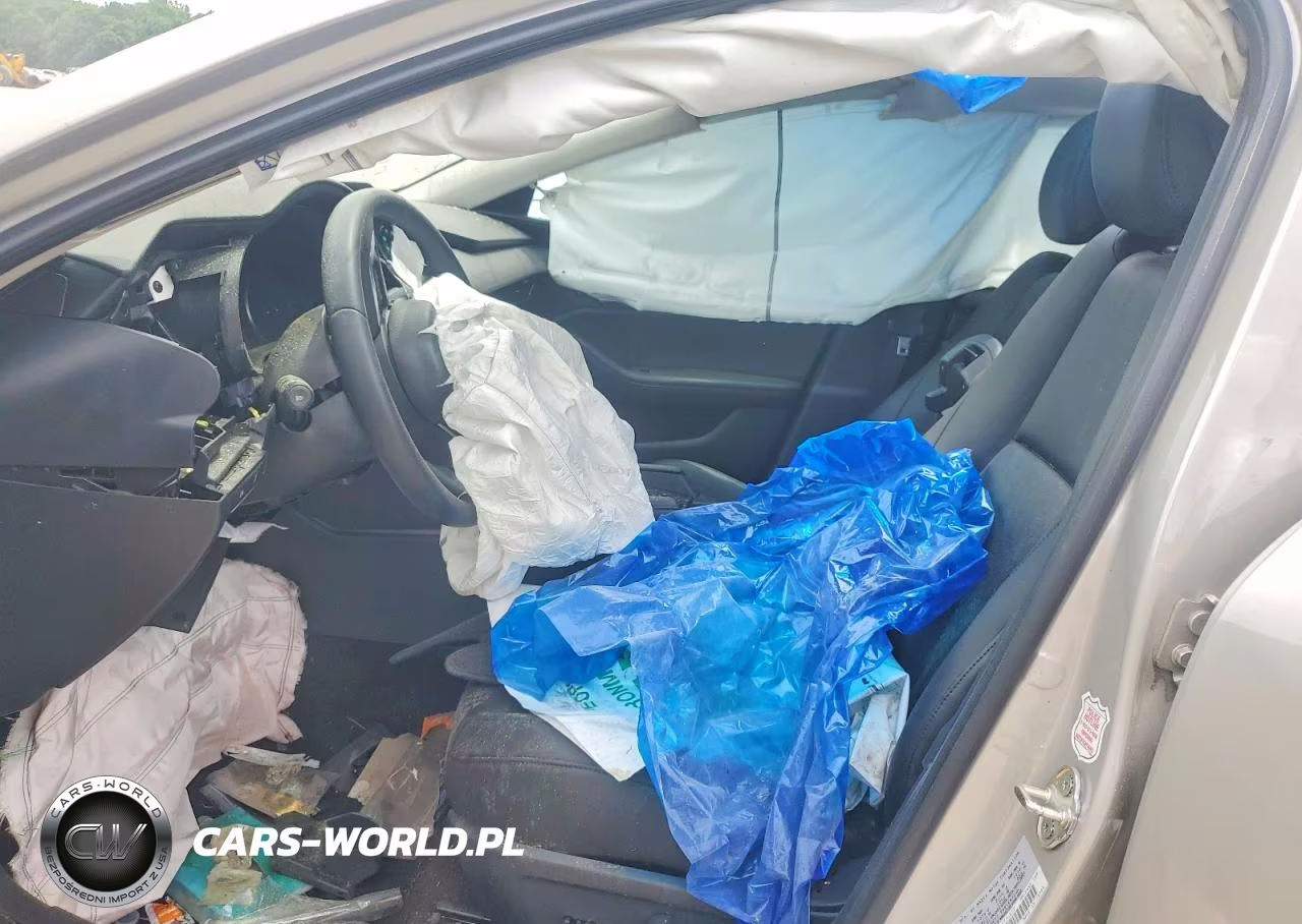 2025 Mazda 3 Preferred VIN:JM1BPACM3S1774877 - 7