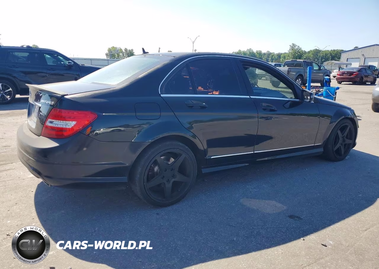 2010 Mercedes-Benz C 300 VIN:WDDGF5EB5AA392432 - 3