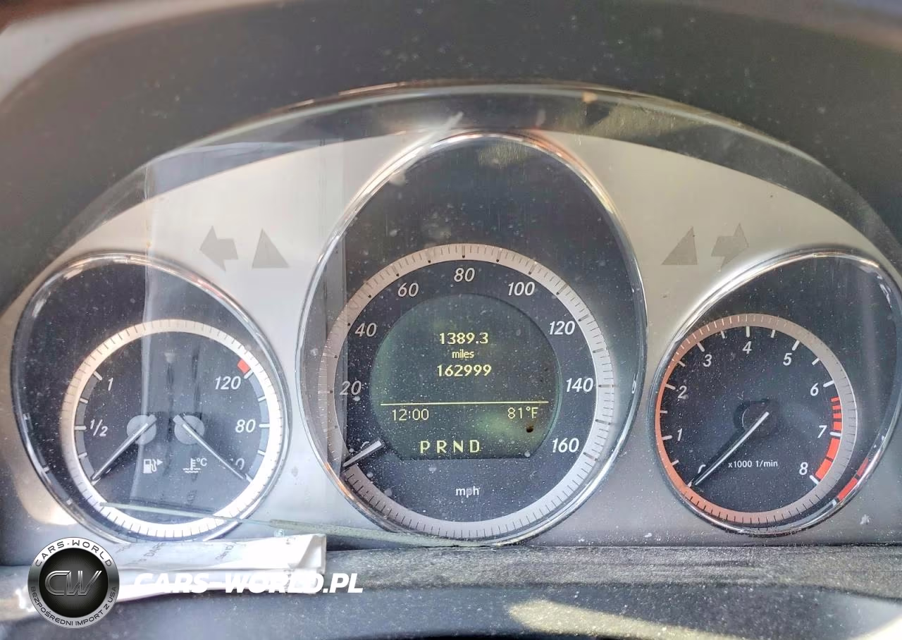 2010 Mercedes-Benz C 300 VIN:WDDGF5EB5AA392432 - 9