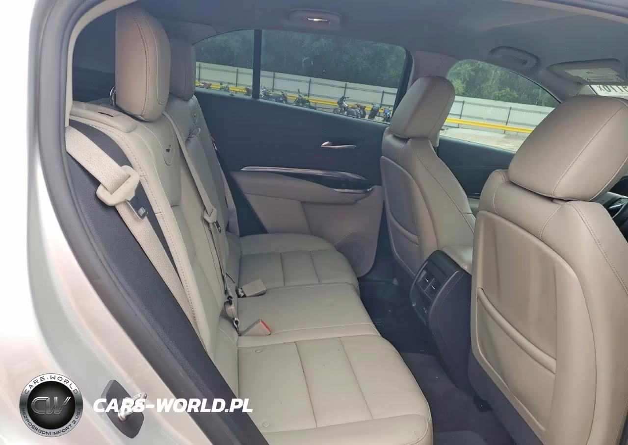 2022 Cadillac Xt4 Luxury VIN:1GYAZAR44NF100199 - 11