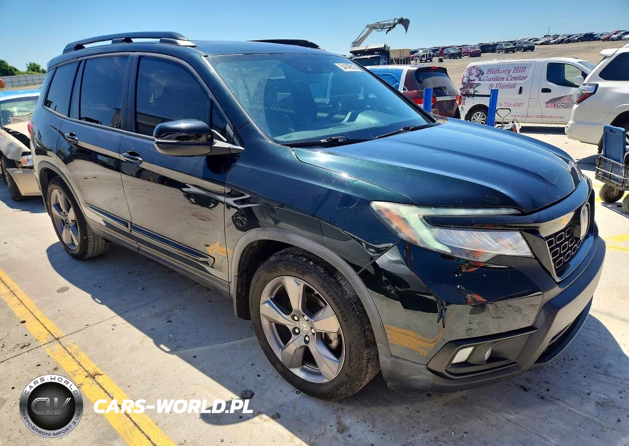 2019 Honda Passport Touring VIN:5FNYF7H96KB004927 - 4