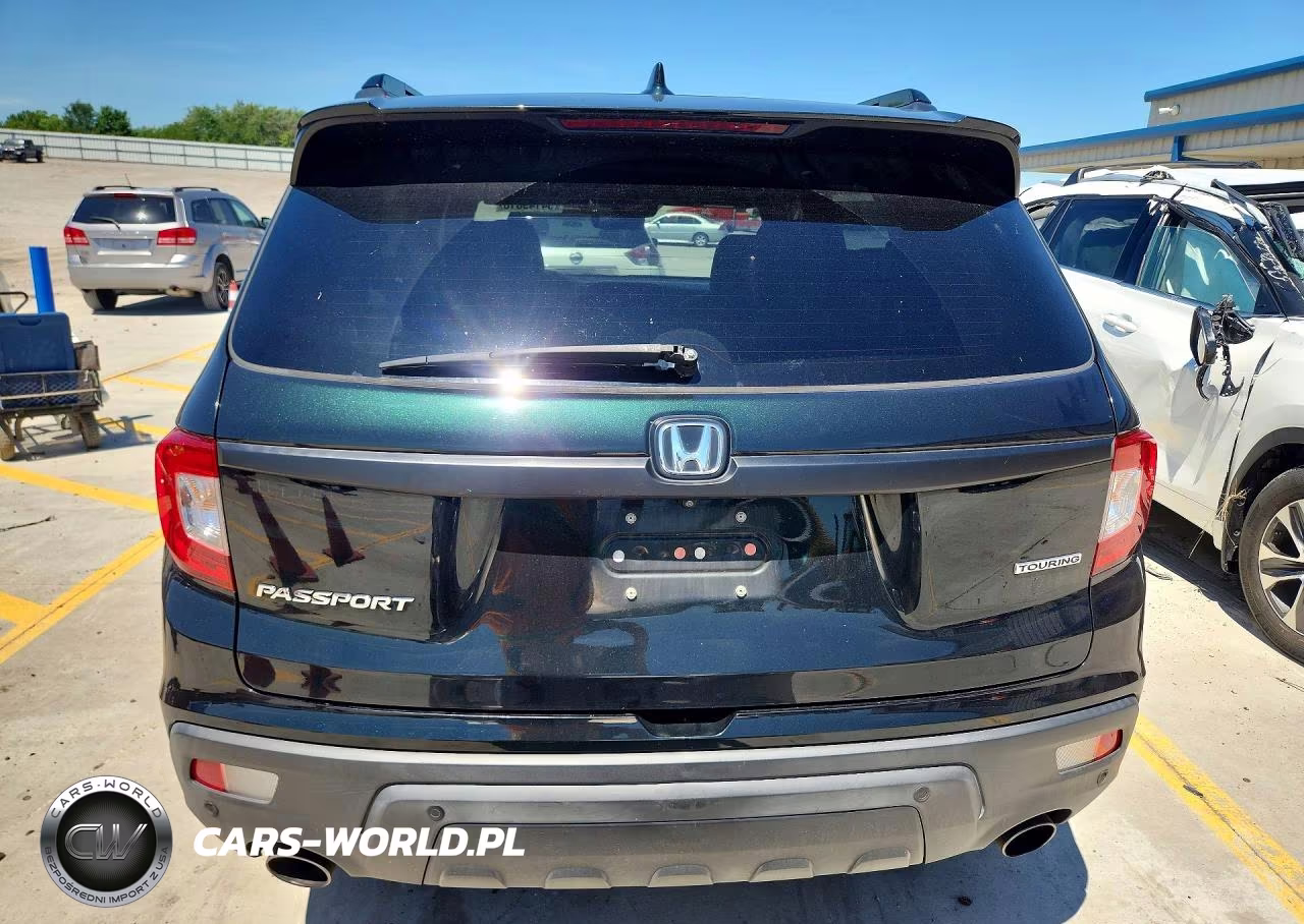 2019 Honda Passport Touring VIN:5FNYF7H96KB004927 - 6