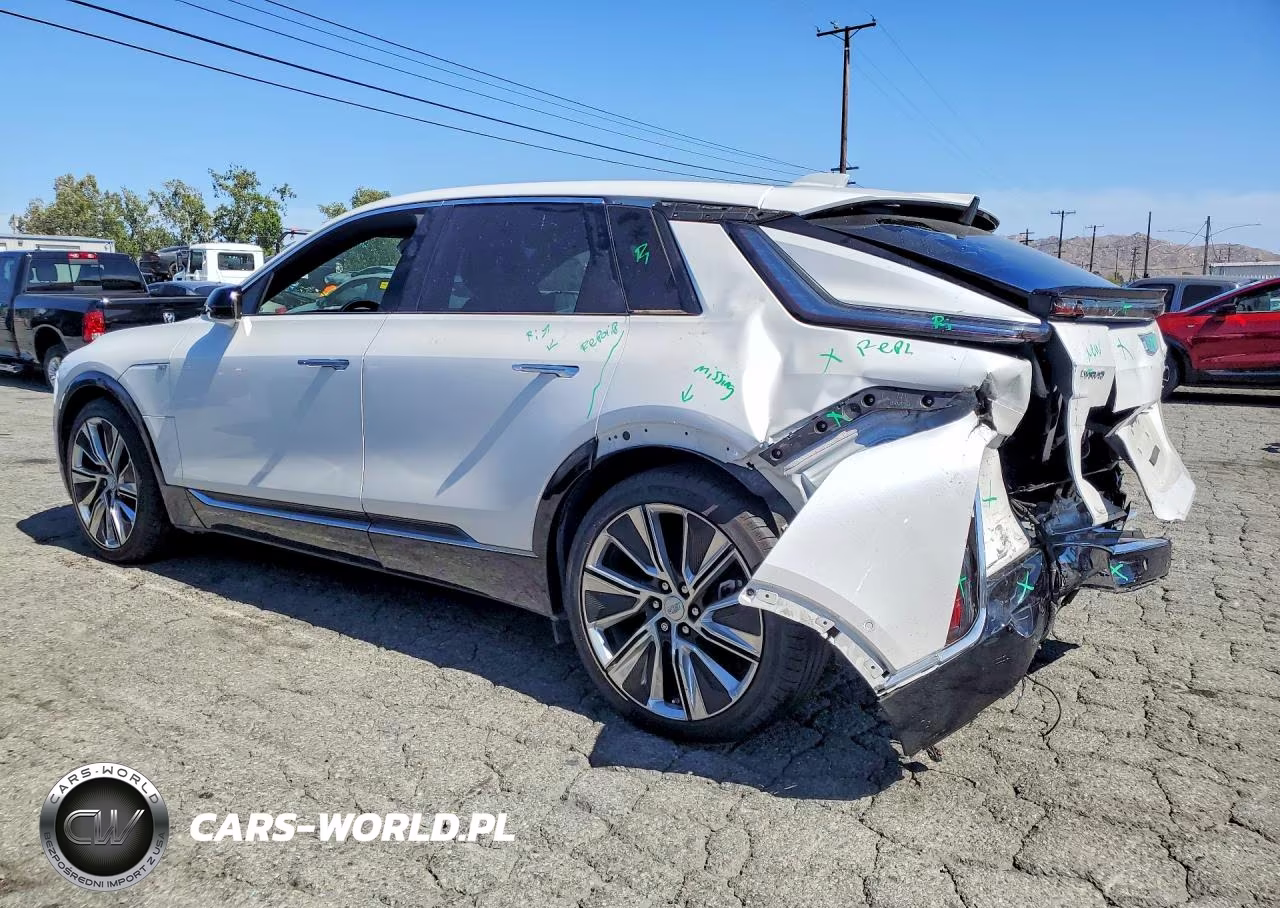 2024 Cadillac Lyriq Luxury VIN:1GYKPSRK8RZ120930 - 2