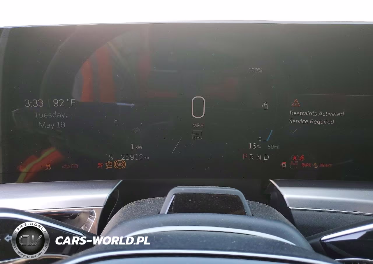 2024 Cadillac Lyriq Luxury VIN:1GYKPSRK8RZ120930 - 9
