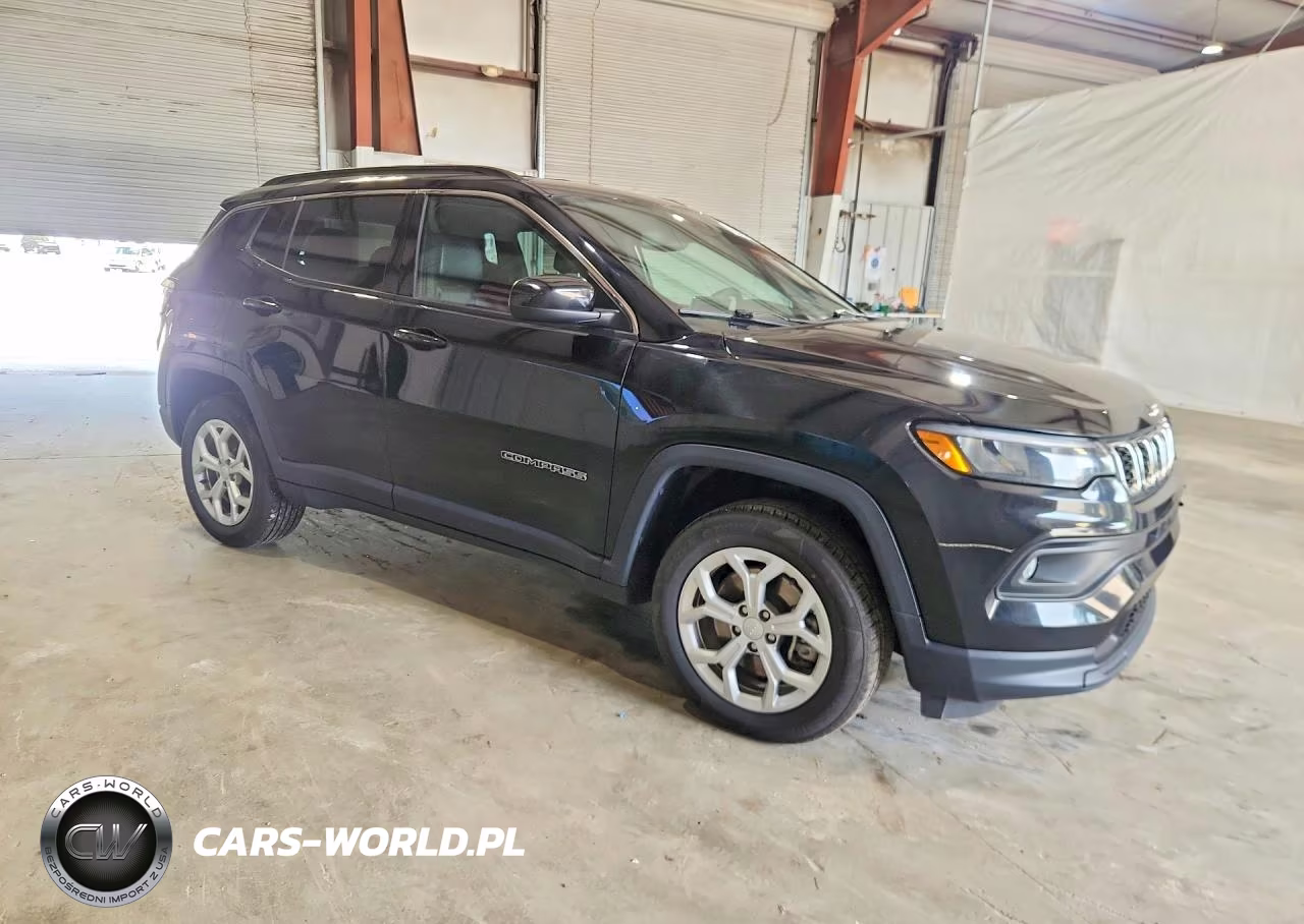 2024 Jeep Compass Latitude VIN:3C4NJDBN6RT117410 - 4