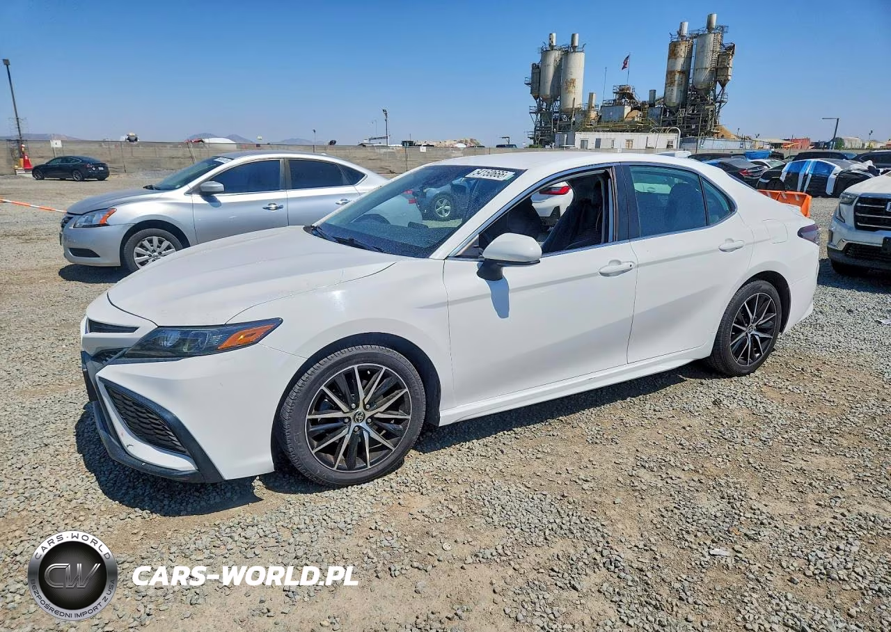 2021 Toyota Camry Se – zdjęcie 1 z 13