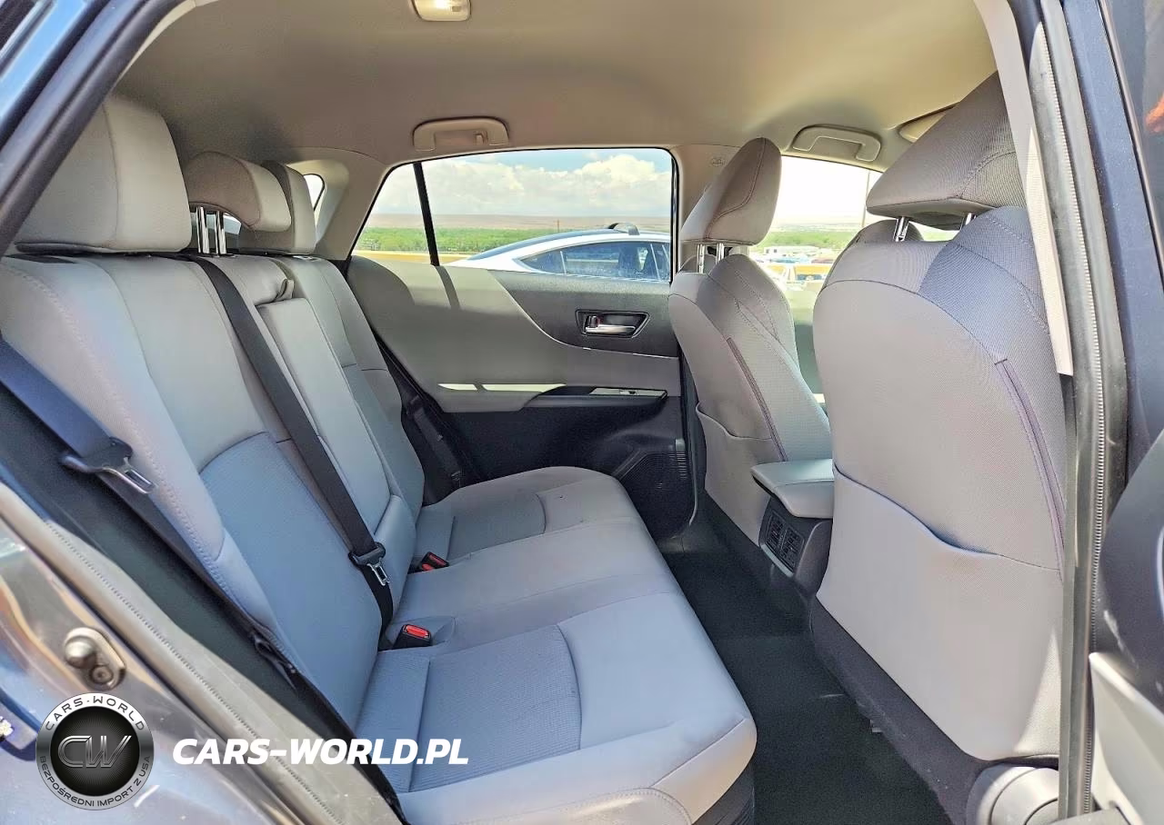 2021 Toyota Venza Le VIN:JTEAAAAH9MJ010503 - 10