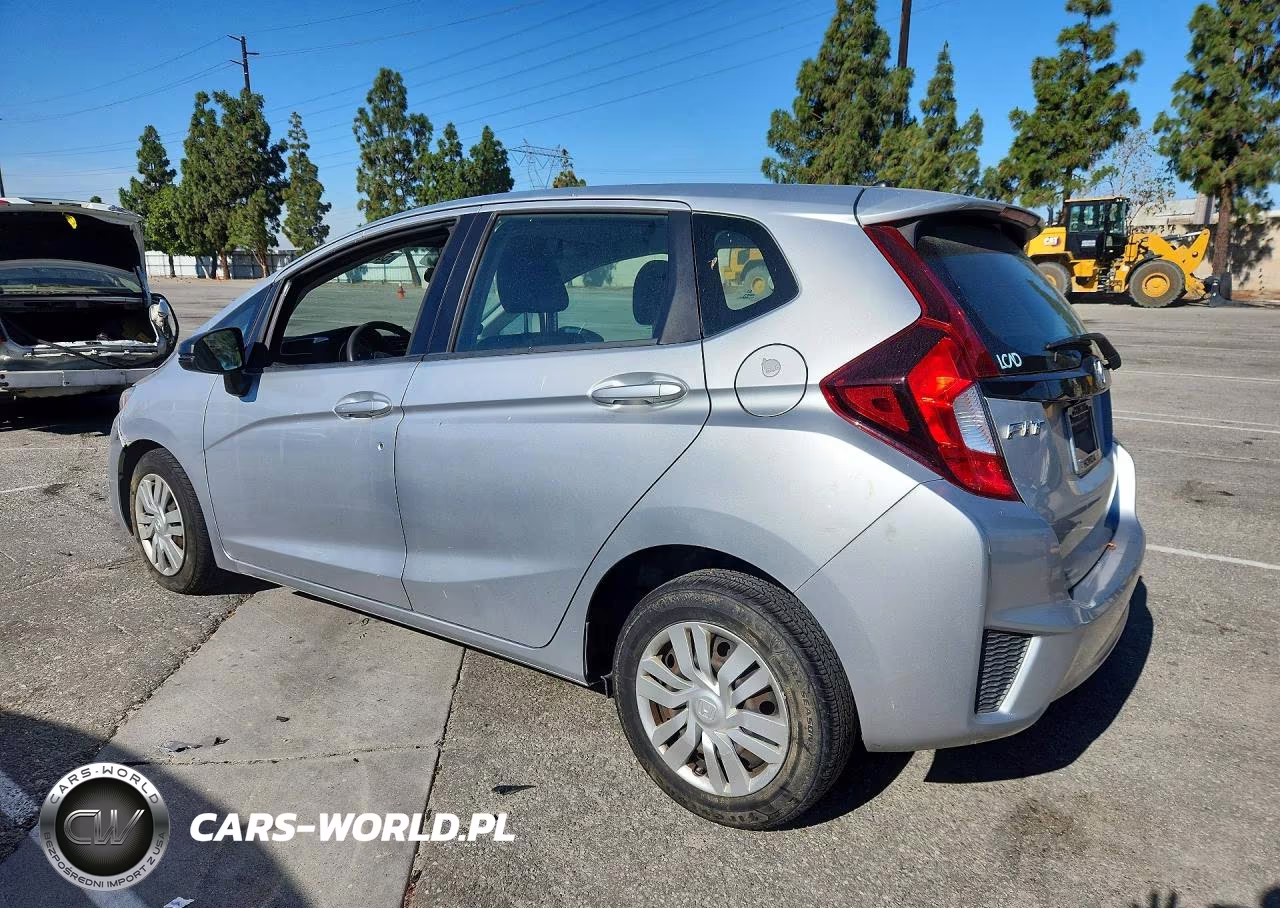 2015 Honda Fit Lx VIN:3HGGK5H57FM728928 - 2