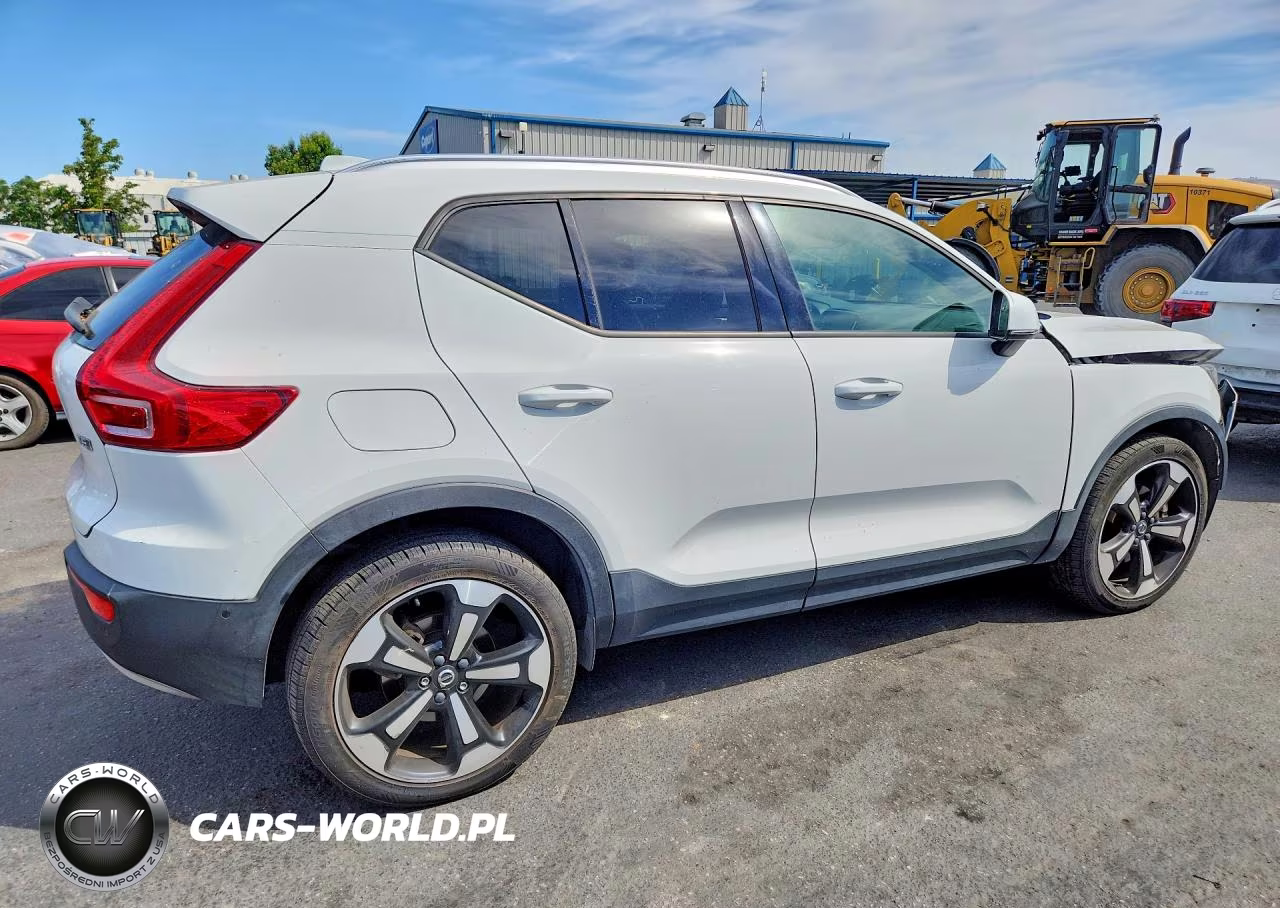 2019 Volvo Xc40 T5 Momentum VIN:YV4162UK9K2148520 - 3