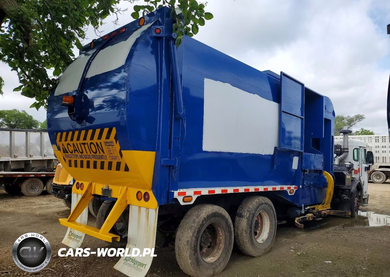 2019 Peterbilt 520 Refuse Truck VIN:3BPDLJ0X5KF104077 - 4