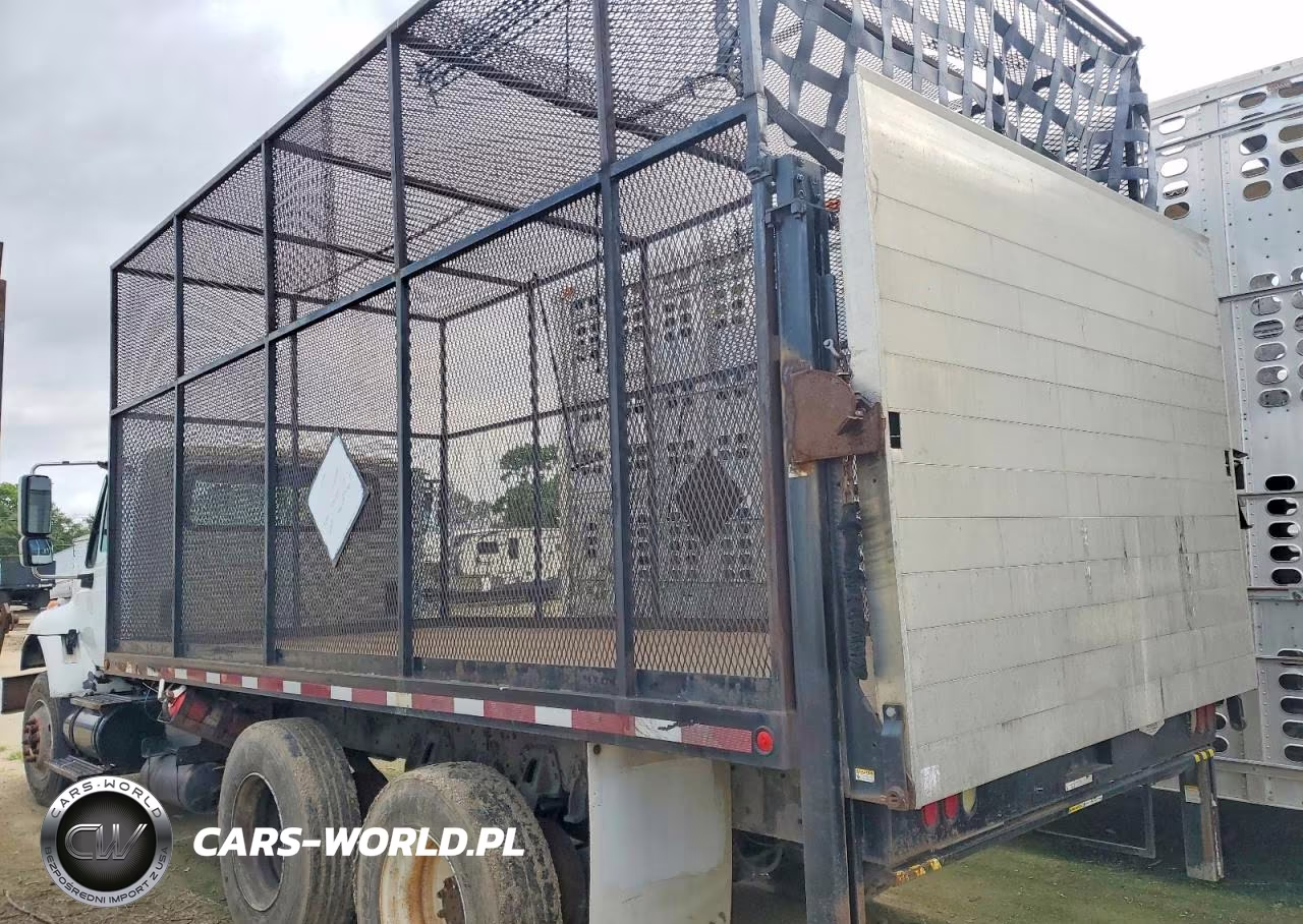 2003 International 7400 Flatbed Truck VIN:1HTWGADT83J066958 - 3