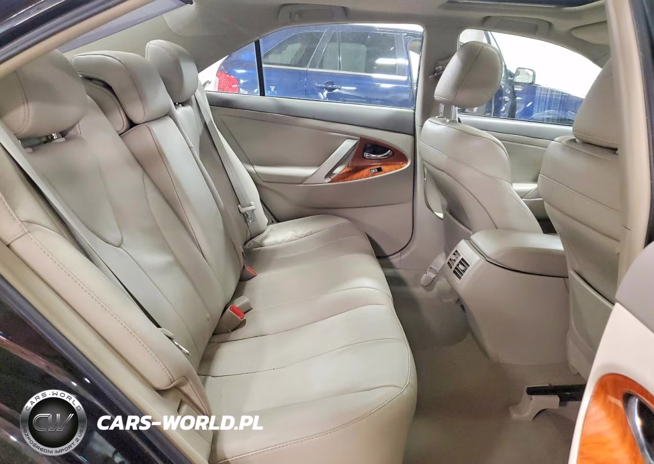 2010 Toyota Camry Xle VIN:4T4BF3EK8AR054144 - 10