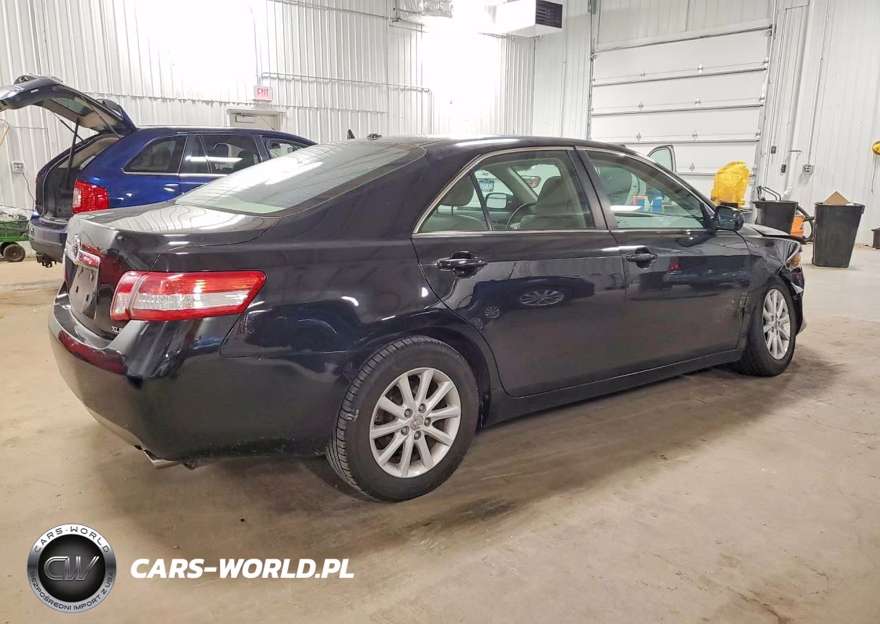 2010 Toyota Camry Xle VIN:4T4BF3EK8AR054144 - 3