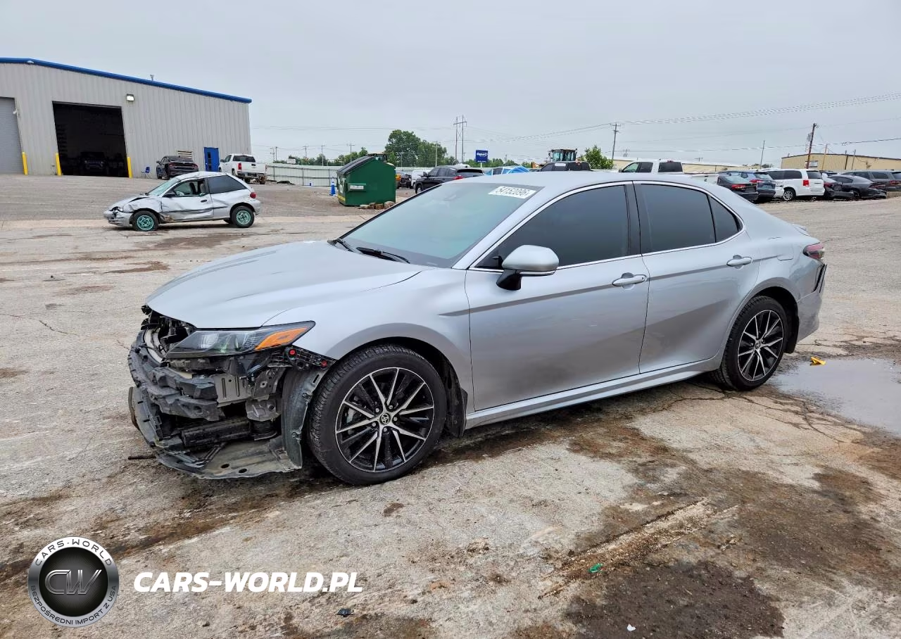 2022 Toyota Camry Se – zdjęcie 1 z 12