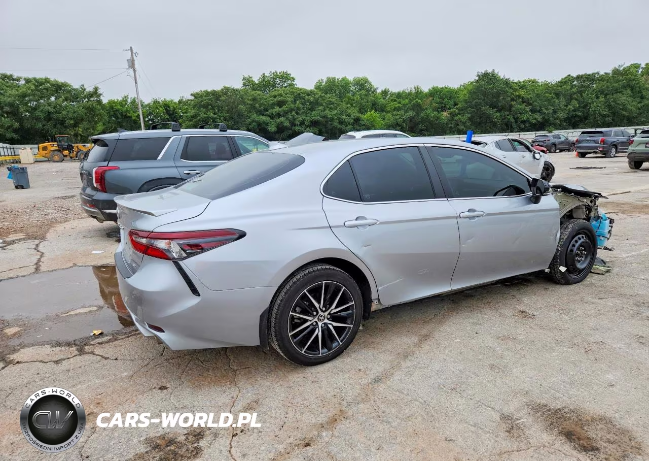 2022 Toyota Camry Se VIN:4T1G11AKXNU621260 - 3