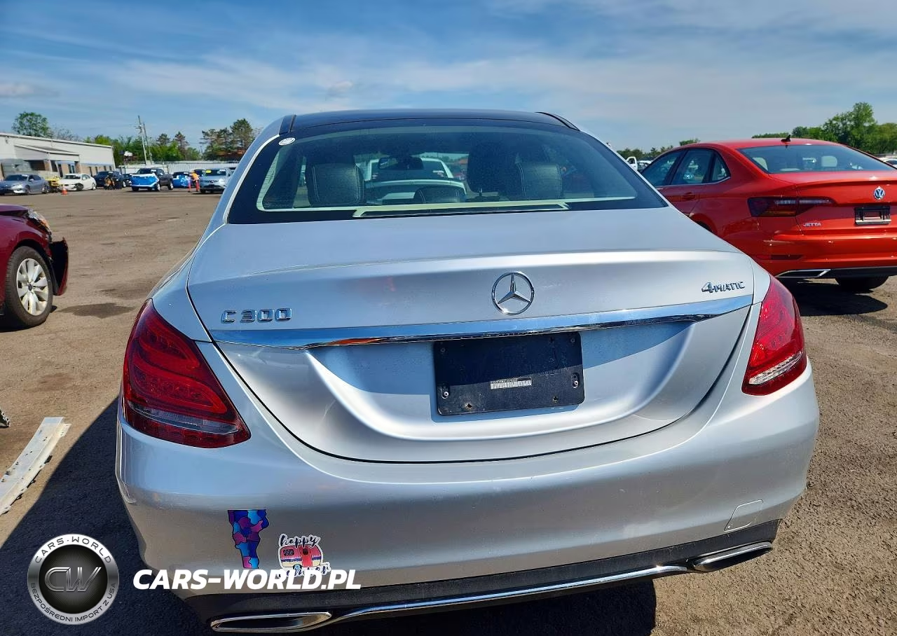2015 Mercedes-Benz C 300 4Matic VIN:55SWF4KB0FU030879 - 6