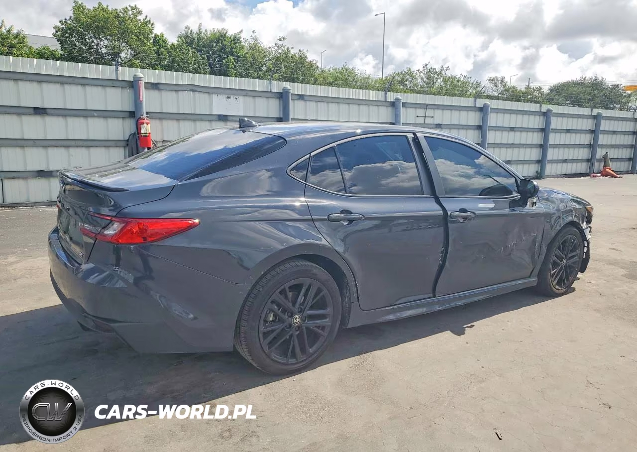 2025 Toyota Camry Se VIN:4T1DAACK3SU163508 - 3